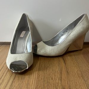 Dressy wedge silver heel